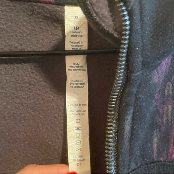 Lululemon | Midnight Iris Scuba Hoodie | Size 6 - Picture 6 of 11